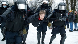 Russia arrests 350 protesters calling for Navalny's release