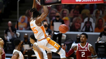 No. 9 Tennessee tops Texas A&M 68-54 behind Santiago Vescov