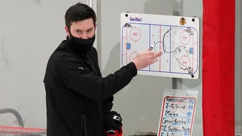 Colliton agrees to 2-year extension as Blackhawks coach