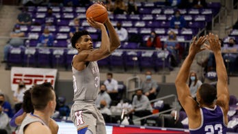 No. 6 Kansas gets 11th Big 12 road win in row, 93-64 at TCU