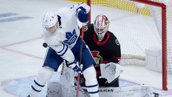 Thornton scores 1st goal for Toronto in win over Senators