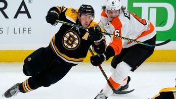 Bergeron, Marchand score 2 apiece, Bruins beat Flyers 6-1