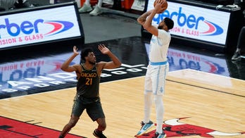 Davis scores season-high 37 as Lakers beat Bulls 101-90