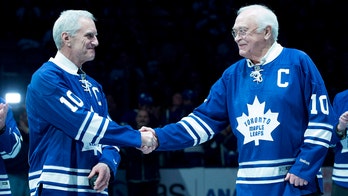 Hockey Hall of Famer George Armstrong dies at 90