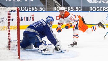 Connor McDavid lifts Oilers past Maple Leafs, 4-3 in OT