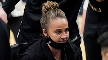 Spurs' Becky Hammon ready for head coaching opportunity: 'Somebody's going to have to take a chance'