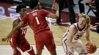 Harmon scores 18; No. 24 Oklahoma tops No. 9 Alabama