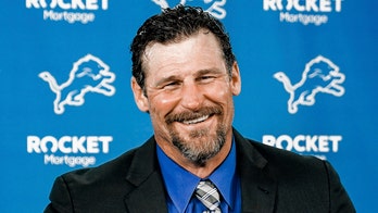 Lions' Dan Campbell again apologizes for controversial 'bonfire comment' from college days