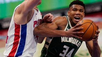 Antetokounmpo's triple-double lifts Bucks over Pistons