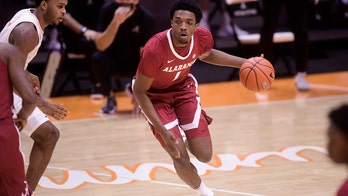 Alabama stuns No. 7 Tennessee 71-63 in physical battle
