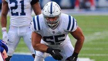 Jared Veldheer will become 1st player in NFL history to play for 2 different teams in same postseason