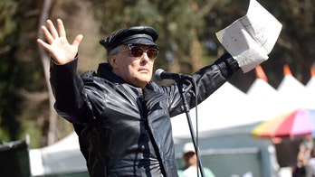 Dead Kennedys' former frontman Jello Biafra blasts band for support of Mitt Romney, Evan McMullin after riots