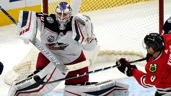 Korpisalo makes 31 stops, Blue Jackets beat Blackhawks 2-1