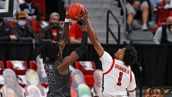 Oklahoma State wins 82-77 in overtime at No. 13 Texas Tech