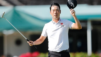 Kevin Na has a big finish and wins the Sony Open