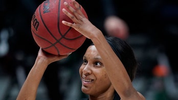 Kiana Williams makes 6 3s, No. 1 Stanford routs Utah 82-54