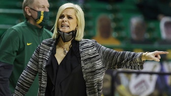 Baylor's Kim Mulkey unhappy playing amid pandemic: 'Almighty dollar' clearly more important