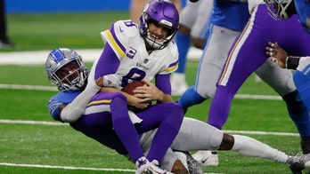 Lions flagged for roughing passer against Vikings on simple sack, befuddles fans
