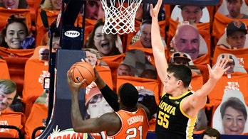 Dosunmu, Frazier lead No. 19 Illinois over No. 7 Iowa 80-75