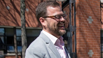 Dem NY state senator turns himself in for allegedly assaulting wife