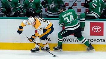 Radulov, Pavelski 2 goals as Stars beat Preds 7-0 in opener