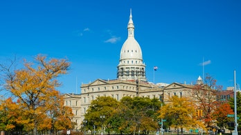 Michigan State Capitol building briefly evacuated to investigate bomb threat
