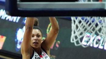 Nelson-Ododa leads No. 3 UConn over Georgetown 72-41