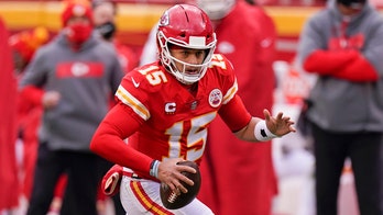 Chiefs' Mahomes takes most of snaps in Thursday practice