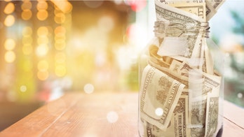 Uber Eats driver accused of stealing cash from Florida restaurant’s tip jar