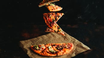 Philadelphia cook drops pizzas out his window, raises $30G for charity