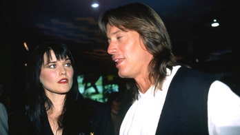 Xena vs. Hercules: TV stars' Twitter feud over Capitol protests draws social media reaction