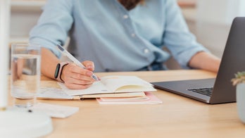 Tech hiccups behind COVID-19 vaccine rollout see line-hopping: reports