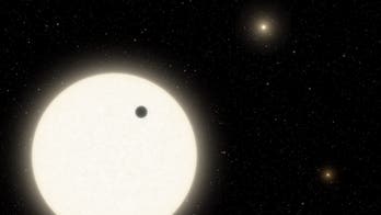 NASA finds an alien planet with 3 suns