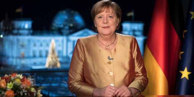 Nota del corresponsal: La italiana Meloni enfrenta su primera crisis como primera ministra debido a la tragedia del barco de migrantes 7 Un observador señaló que Giorgia Meloni podría ser la próxima Angela Merkel, en la foto.