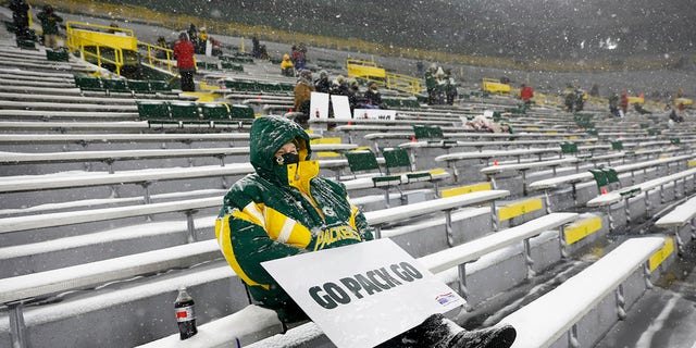 The Packers will host the Rams in the divisional round.  (AP Photo / Mike Roemer, file)