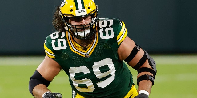 Green Bay Packers offensive tackle David Bakhtiari (69) plays during an NFL football game, Sunday, Nov 29. 2020, against the Chicago Bears in Green Bay, Wis. 