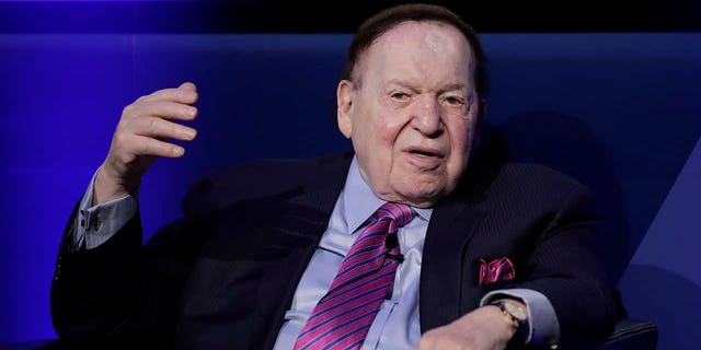 Billionaire Sheldon Adelson, chairman and chief executive officer of Las Vegas Sands Corp., speaks in Tokyo in 2017. (Photographer: Kiyoshi Ota/Bloomberg via Getty Images)