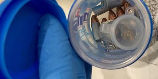 Thirteen bullets were found in a gum container at LaGuardia Airport in Queens, 纽约. (Transportation Security Administration)