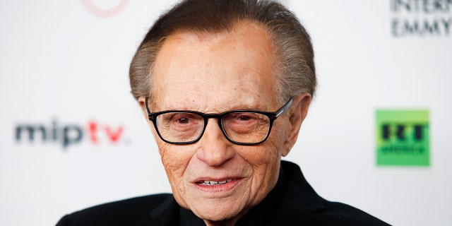 The broadcasting legend's handwritten will showed he requested his estate be split equally among his five kids: Larry King, Jr., 59, Cannon, 20, Chance, 21, late son Andy, and late daughter Chaia.<br>