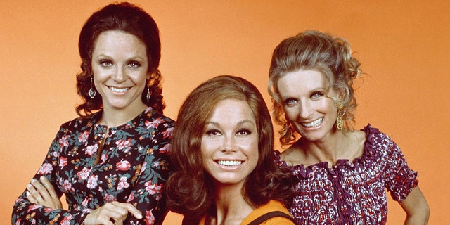 'The Mary Tyler Moore Show' stars (left to right) Valerie Harper, Mary Tyler Moore and Cloris Leachman. (Photo by CBS via Getty Images)