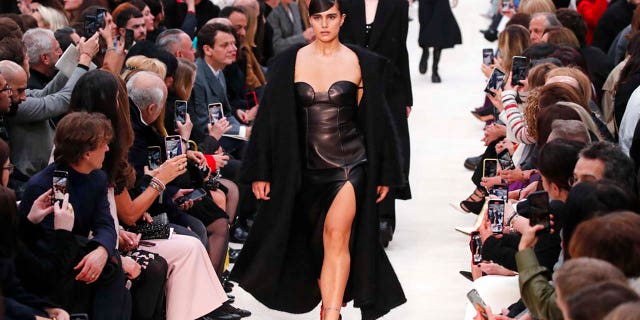 The Fédération de la Haute Couture et de la Mode has told luxury houses they won't be allowed to invite guests this season, after instruction by police.