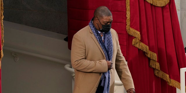 U.S. Capitol Police Officer Eugene Goodman arrives for the 59th Presidential Inauguration at the U.S. Capitol in Washington on Wednesday, January 20, 2021 (AP Photo / Carolyn Kaster)