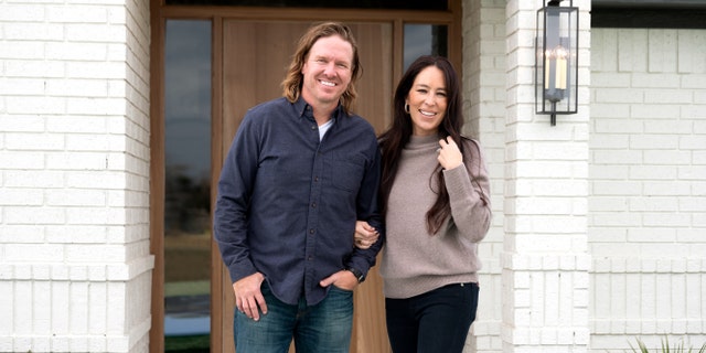 Chip And Joanna Gaines Return To Their Roots With Fixer Upper Welcome Home Chip And Joanna Gaines Return To Their Roots With Fixer Upper Welcome Home