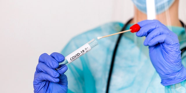 Fda Warns Uk Coronavirus Variant May Result In False Negative Tests