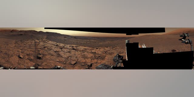 This panorama, made up of 122 individual images stitched together, was taken by NASA's Curiosity Mars rover on November 18, 2020, the 2,946th Martian day, or sol, of the mission. Credits: NASA/JPL-Caltech/MSSS