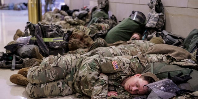 On Wednesday, January 13, 2021, hundreds of National Guards will be held in the Capitol Visitor Center in Washington to enhance security. The House of Representatives filed an impeachment case against President Donald Trump inciting angry mobs. Rushed into the parliament building last week. (AP Photo/J. Scott Applewhite)