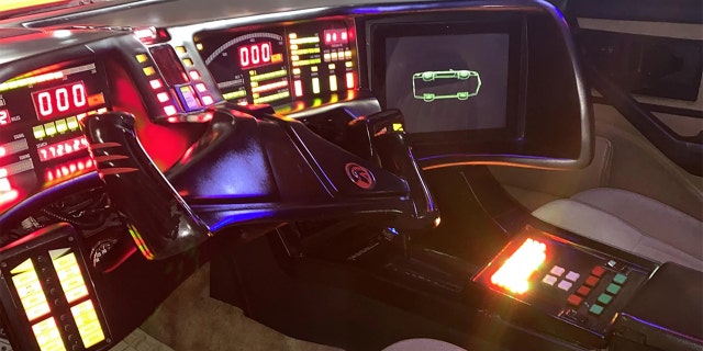 David Hasselhoff's personal K.I.T.T. replica featured the unusual steering wheel.