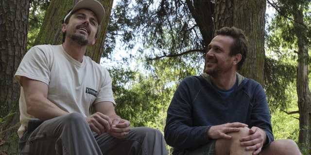 L-R: Casey Affleck as Matt Teague and Jason Segel as Dane Faucheux in 'Our Friend.'
