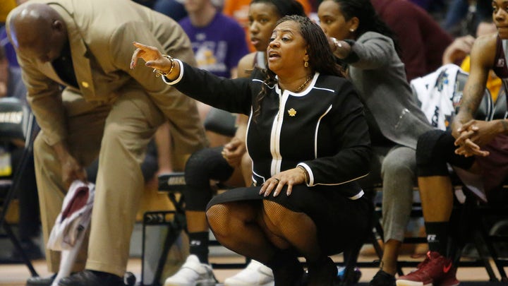 Fox Business Flash top headlines for January 21