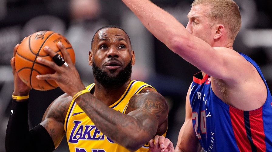 Kobe Bryant passes LeBron James as leading All-Star vote-getter